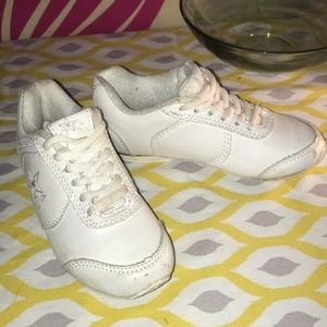 Girls Ion Cheer shoes 📣 size 9
